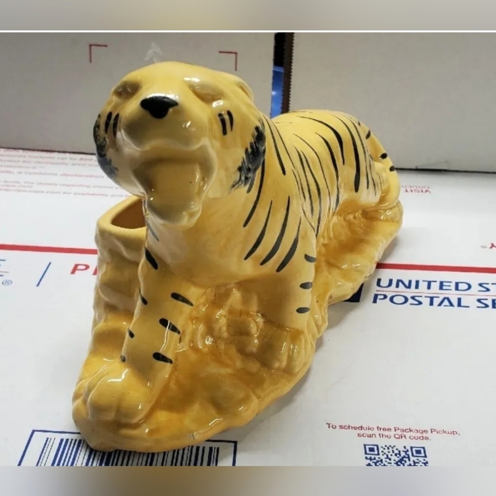 Vintage Mid-Century 1950s Ceramic Tiger Planter